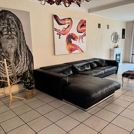 דיסבורג Villa Casa Blanca Mit Privatem Schwimmbad 26 Grad Und Sauna מראה חיצוני תמונה