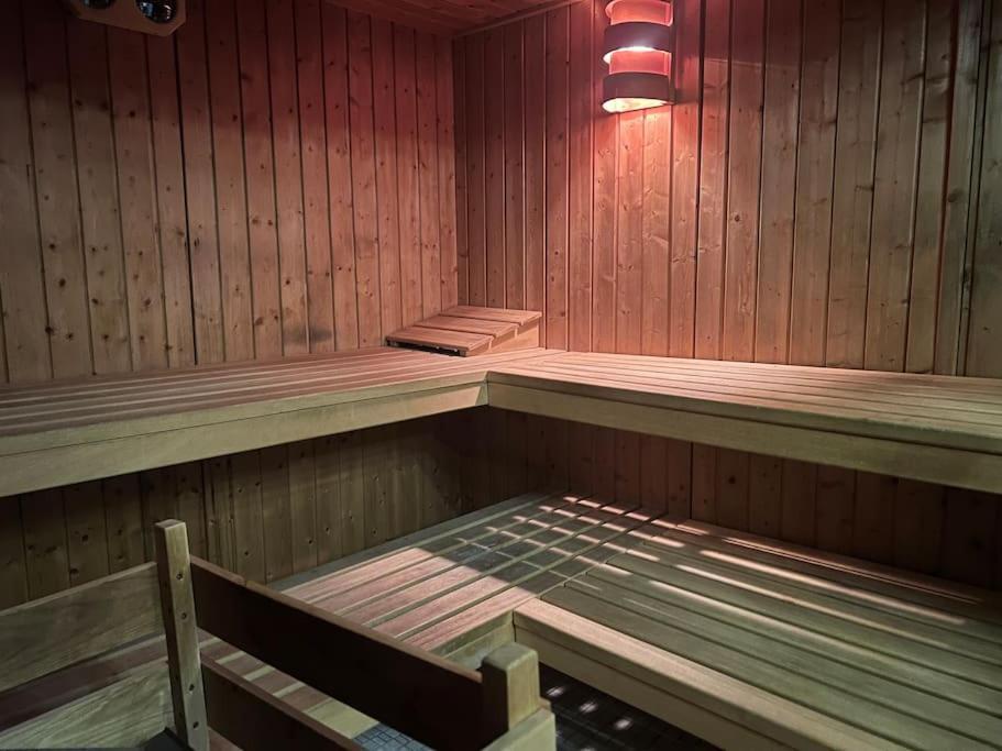 דיסבורג Villa Casa Blanca Mit Privatem Schwimmbad 26 Grad Und Sauna מראה חיצוני תמונה